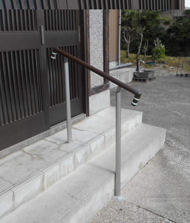 entrance handrail